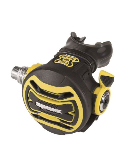 Erogatore Apeks XTX50 DIN300 con Octopus XTX40 e Manometro