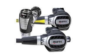Mares Ultra ADJ 82x INT Erogatore Sub Con Octopus
