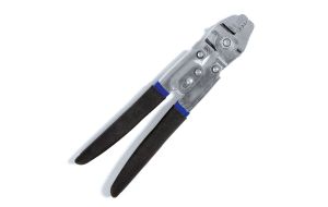 Pinza per impiombature terminali